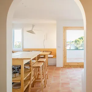 https://apartament-romntic-amb-vistes-acabat-de-renovar.topcostabravahotels.com
